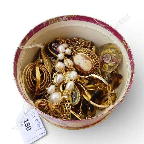 ASST. GOLD TONE COSTUME JEWELLERY