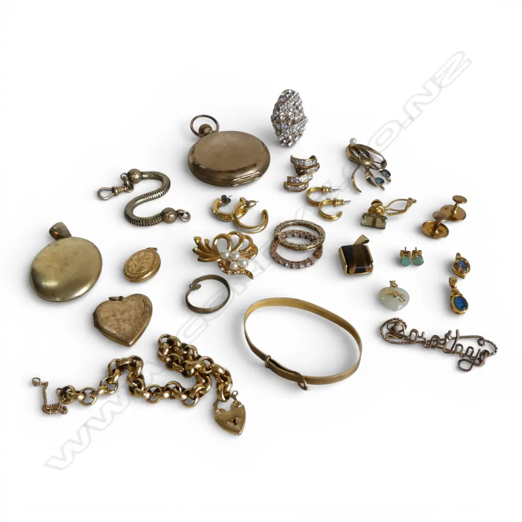 ASST. GOLD TONE COSTUME JEWELLERY Image 1++