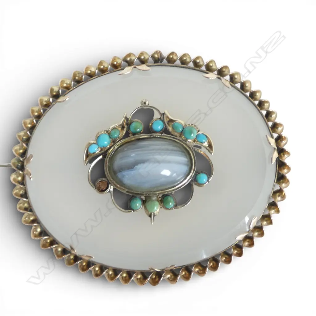 GOLD TONE COSTUME JEWELLERY INCL. BELT, NECKLACE & EARRINGS SET, BRACELETS, 9ct AGATE & TURQUOISE/SEED PEARL BROOCH Image 1++