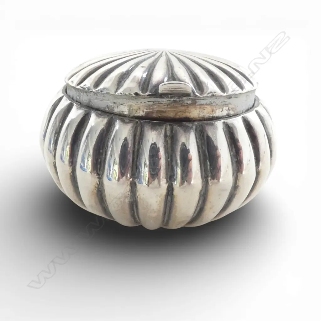 VICTORIAN SILVER VANITY POT interior converted to pin cushion Birmingham 1891 Image 1++