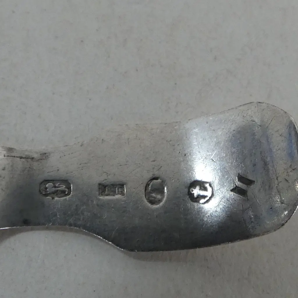 GEORGIAN STG SILVER TEA CADDY SPOON, BIRMINGHAM, 8.07gms Image 1++