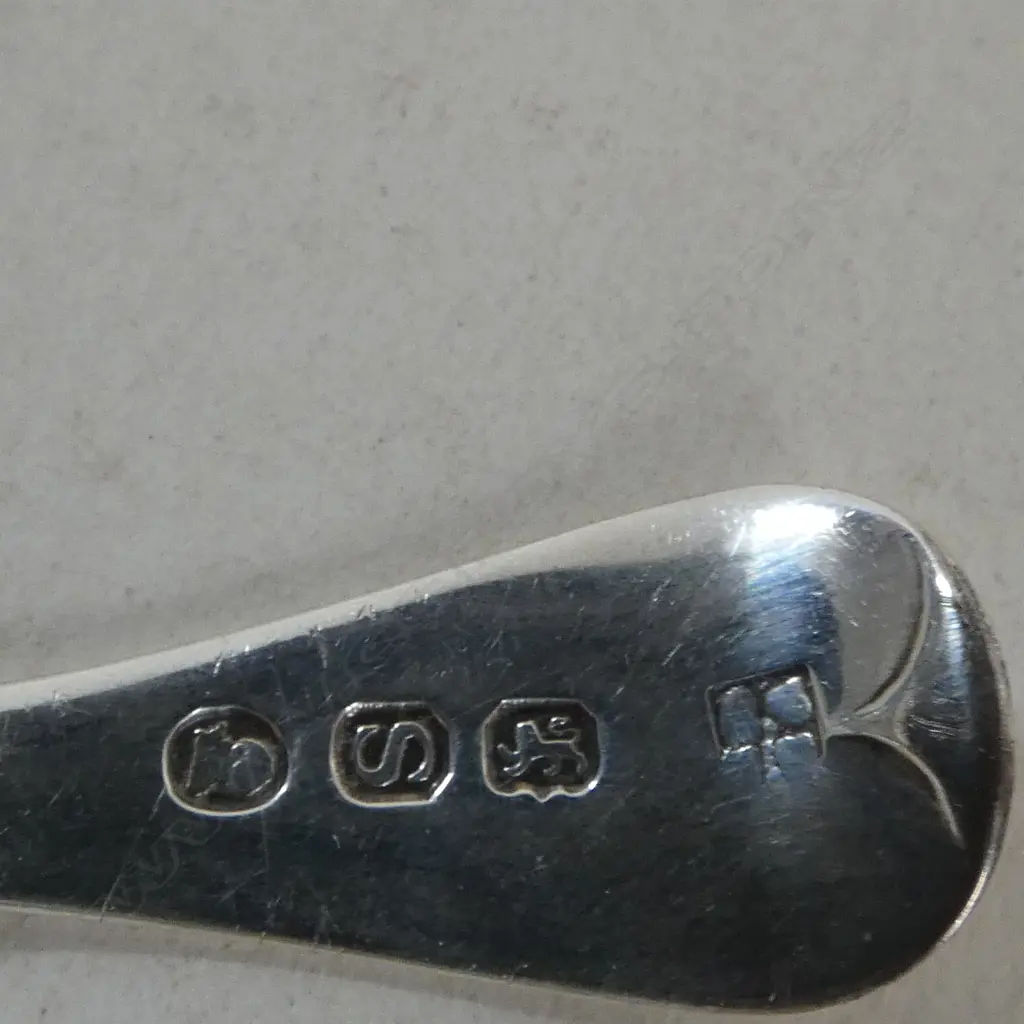 GEORGIAN STG SILVER TEA CADDY SPOON, LONDON 1813, 10.27gms Image 1++