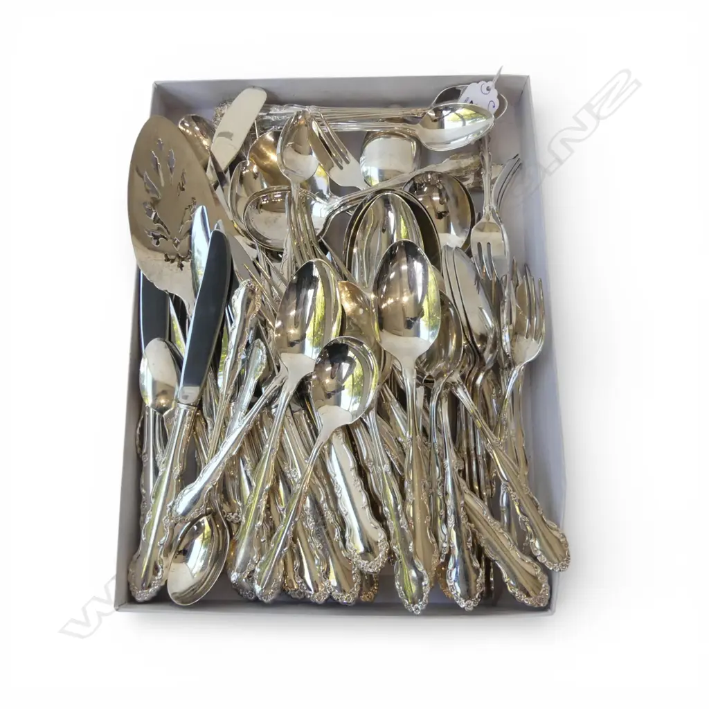 ONEIDA  SILVER PLATE CUTLERY Image 1++