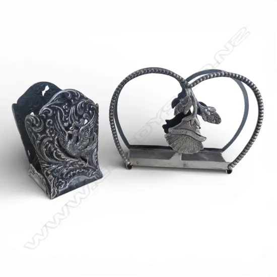 STG SILVER LETTER HOLDER 97gms + EP MATCHBOX HOLDER