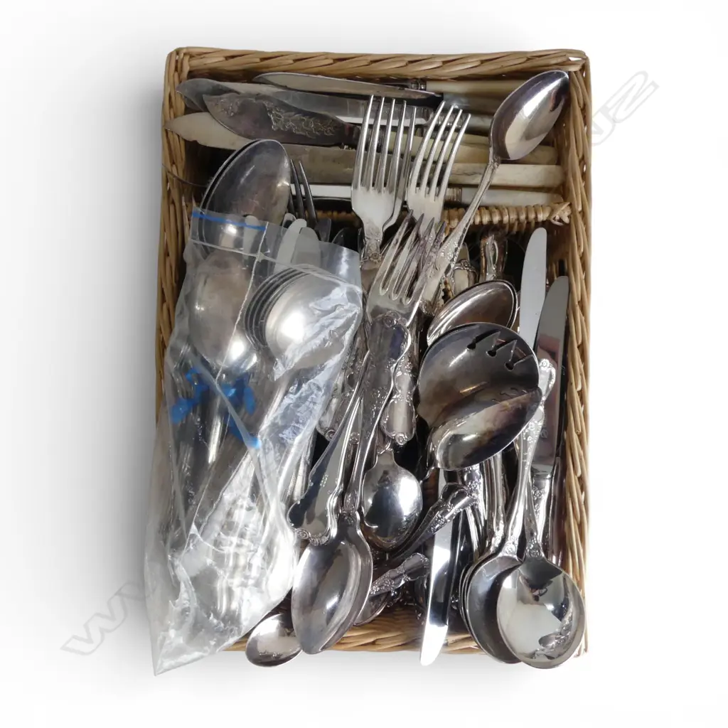 ASST. SILVER PLATE CUTLERY Image 1++