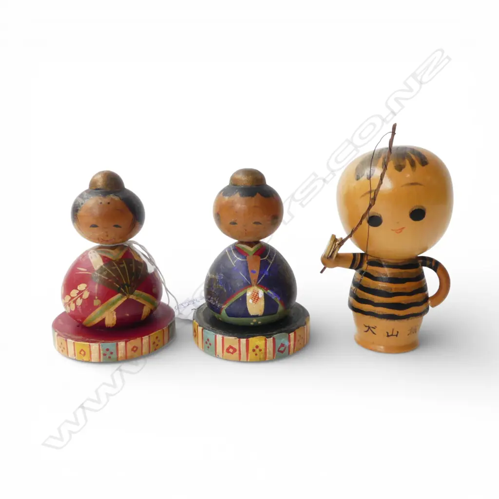3 SML1960's KOKESHI DOLLS, 2 NODDING & 1 FISHING BOY, H.100 tallest Image 1++