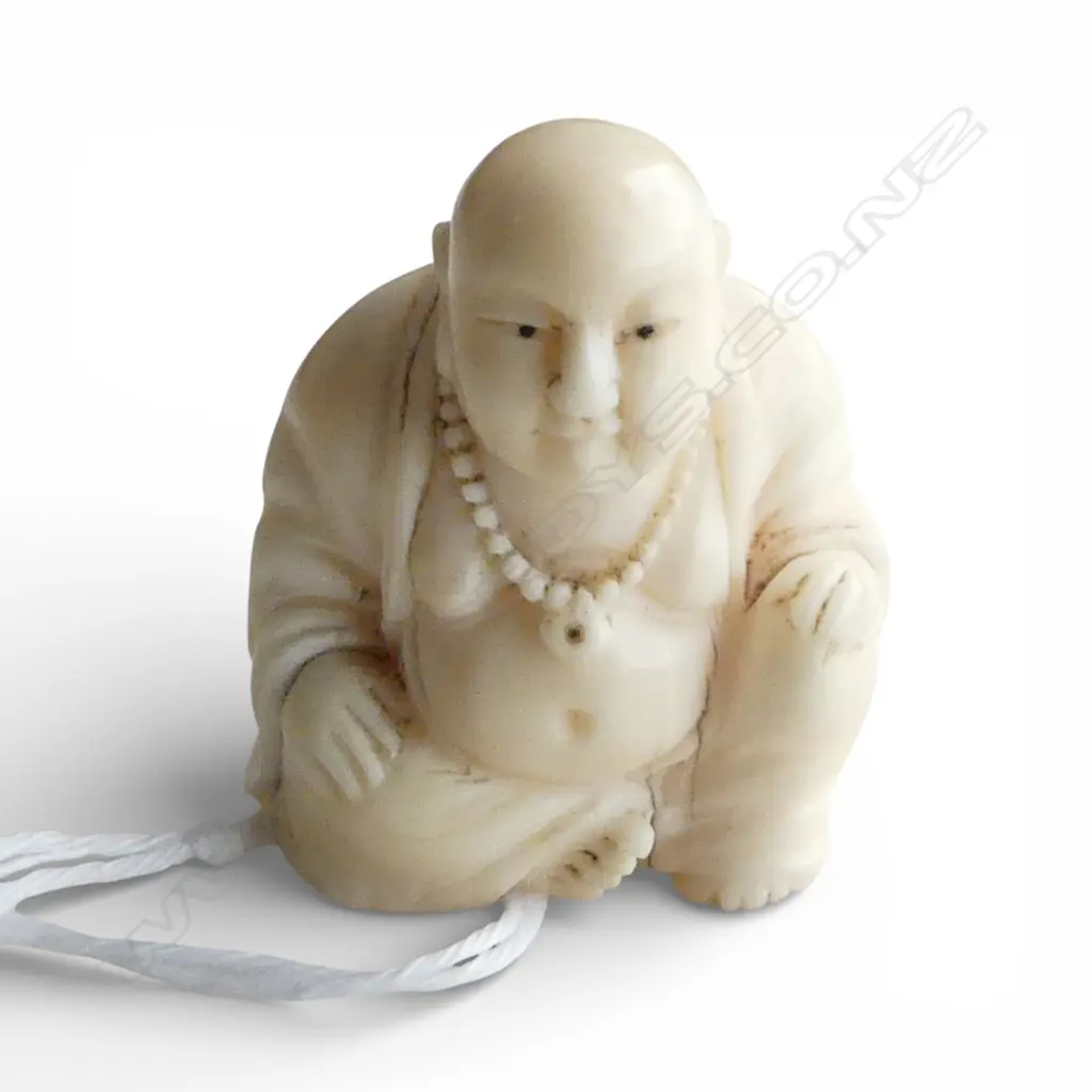 OLD ORIENTAL finely CARVED IVORY SEATED FIGURE: Netsuke like but no holes  Image 1++
