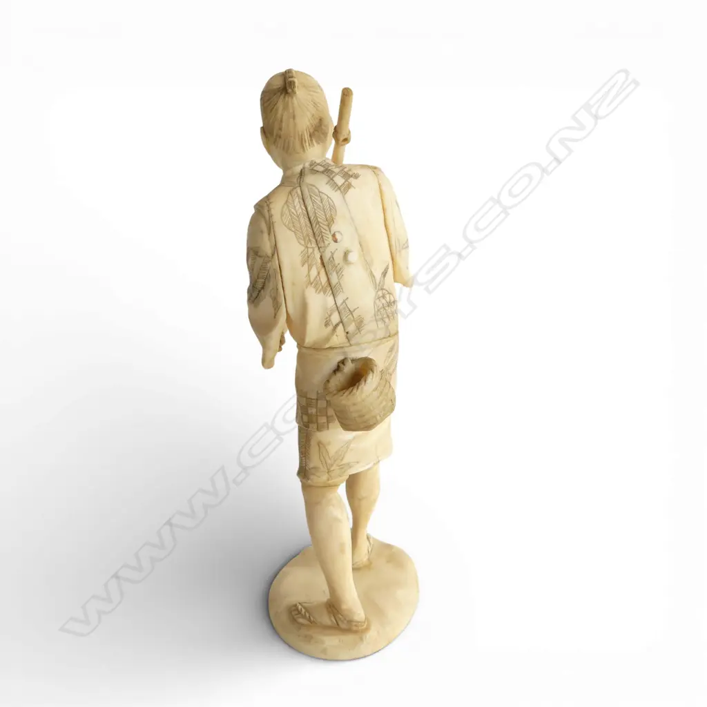 JAPANESE IVORY FIGURE; FARMER H.205mm SIGNED TO BASE Image 1++