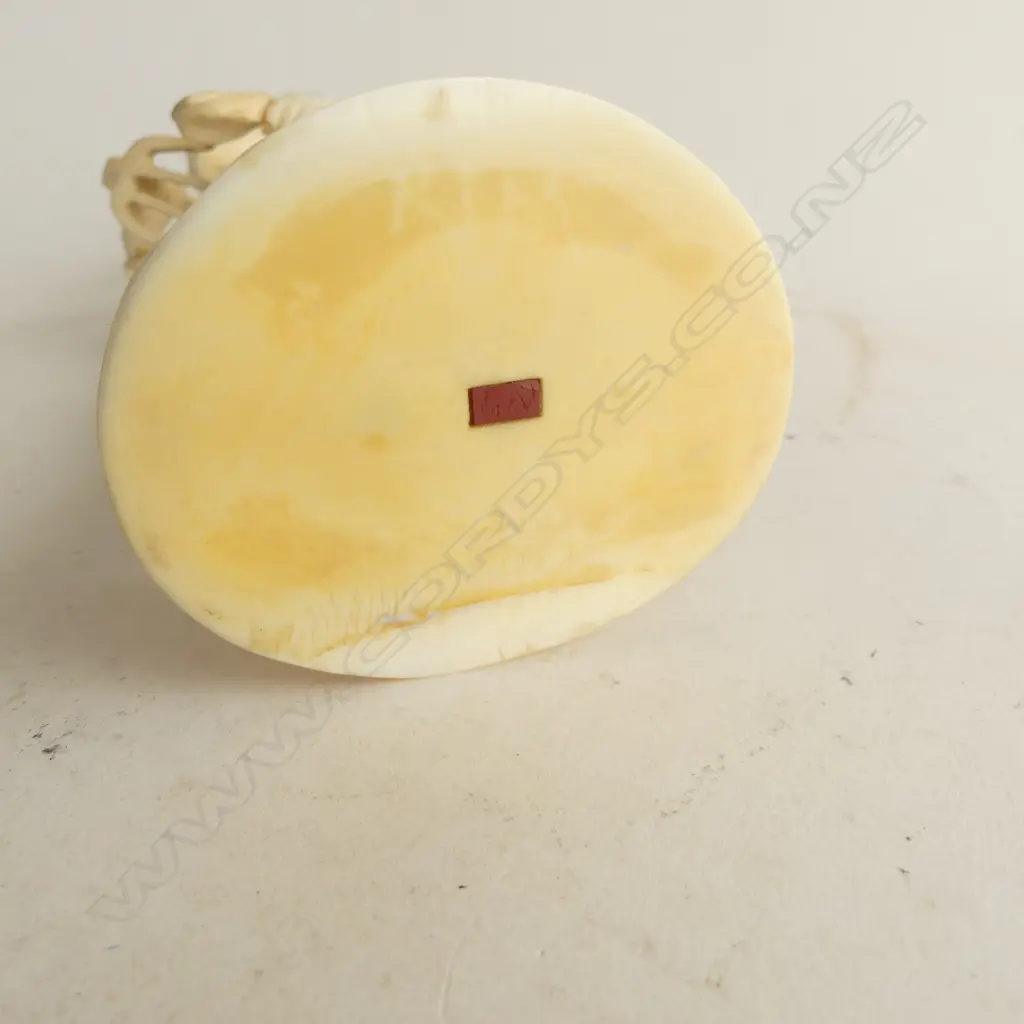 JAPANESE IVORY FIGURE; FARMER H.205mm SIGNED TO BASE Image 1++