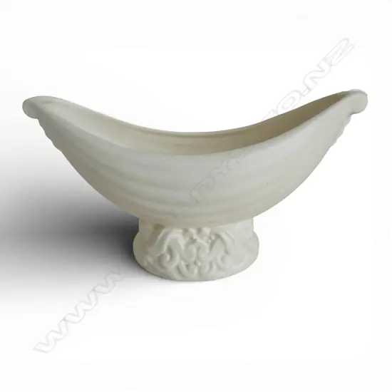 CROWN LYNN 'BOAT' shaped MANTLE VASE, H.155 x 300mm, tiny chip to foot