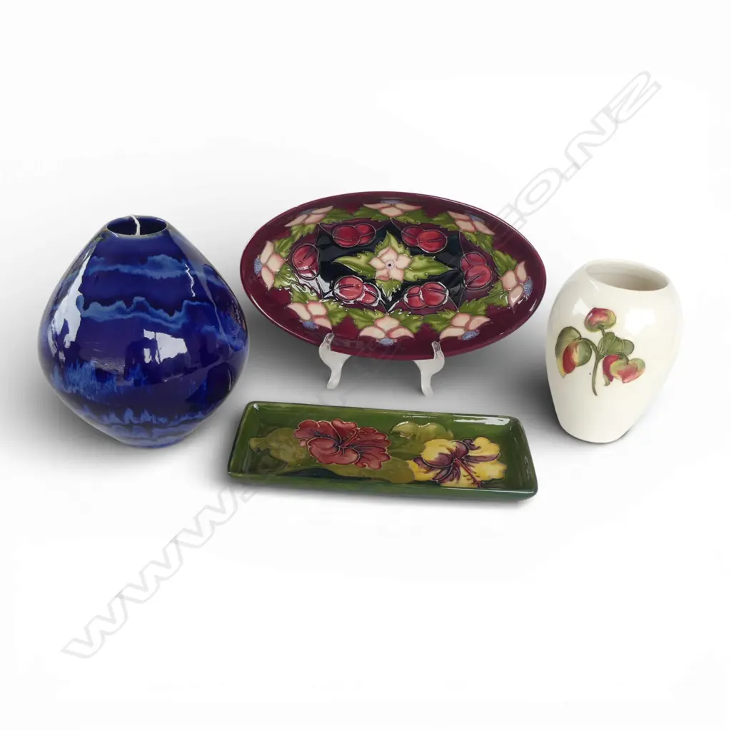 3 PCES MOORCROFT (VASE w. HAIRLINE H.125mm) + COBRIDGE STONEWARE ENGLAND VASE EN Image 1++