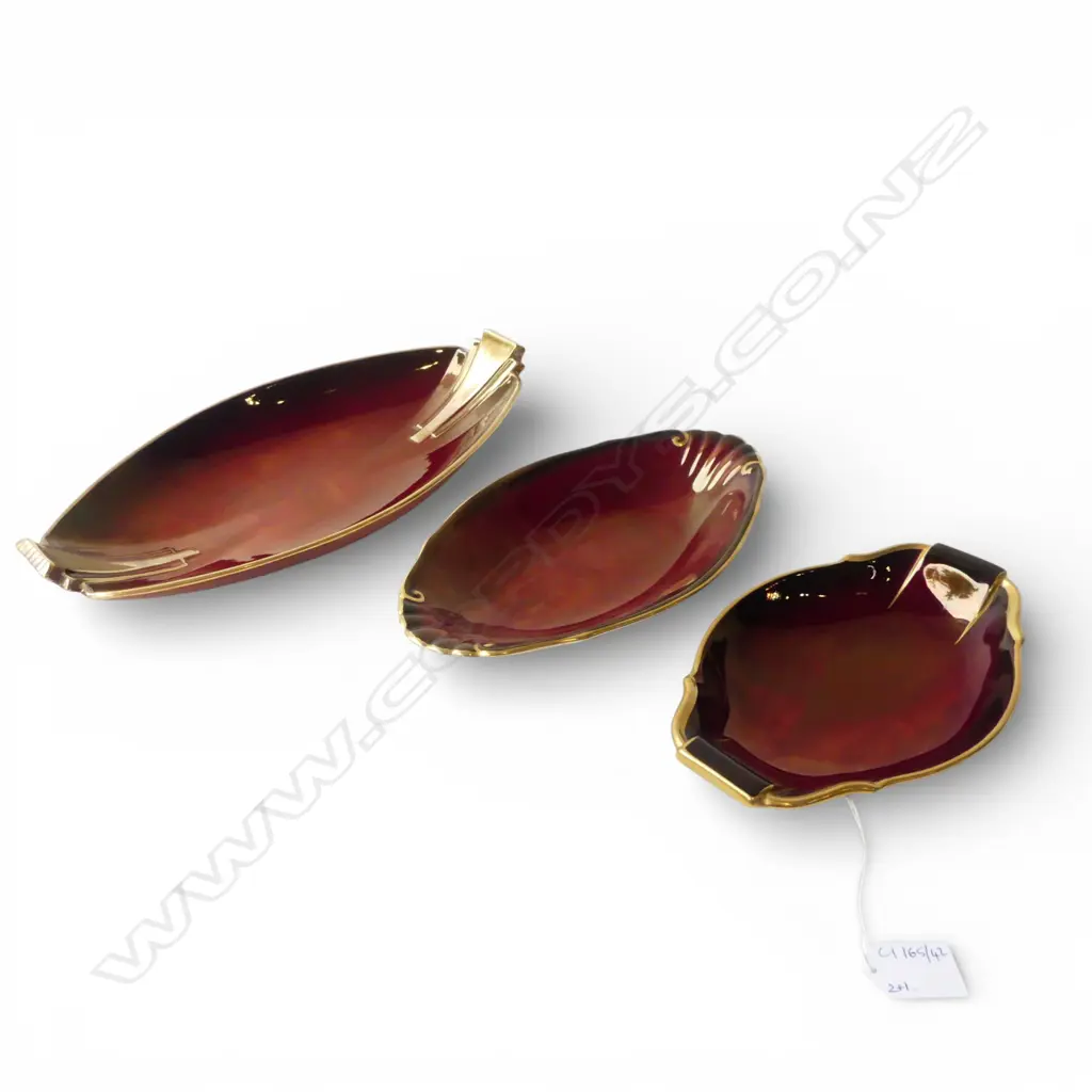 3 RED LUSTRE DISHES; 2 CARLTON WARE W.325mm, 1 CROWN DEVON Image 1++