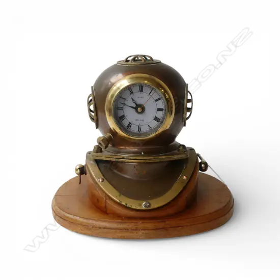BRASS DIVERS HELMET CLOCK H.200mm