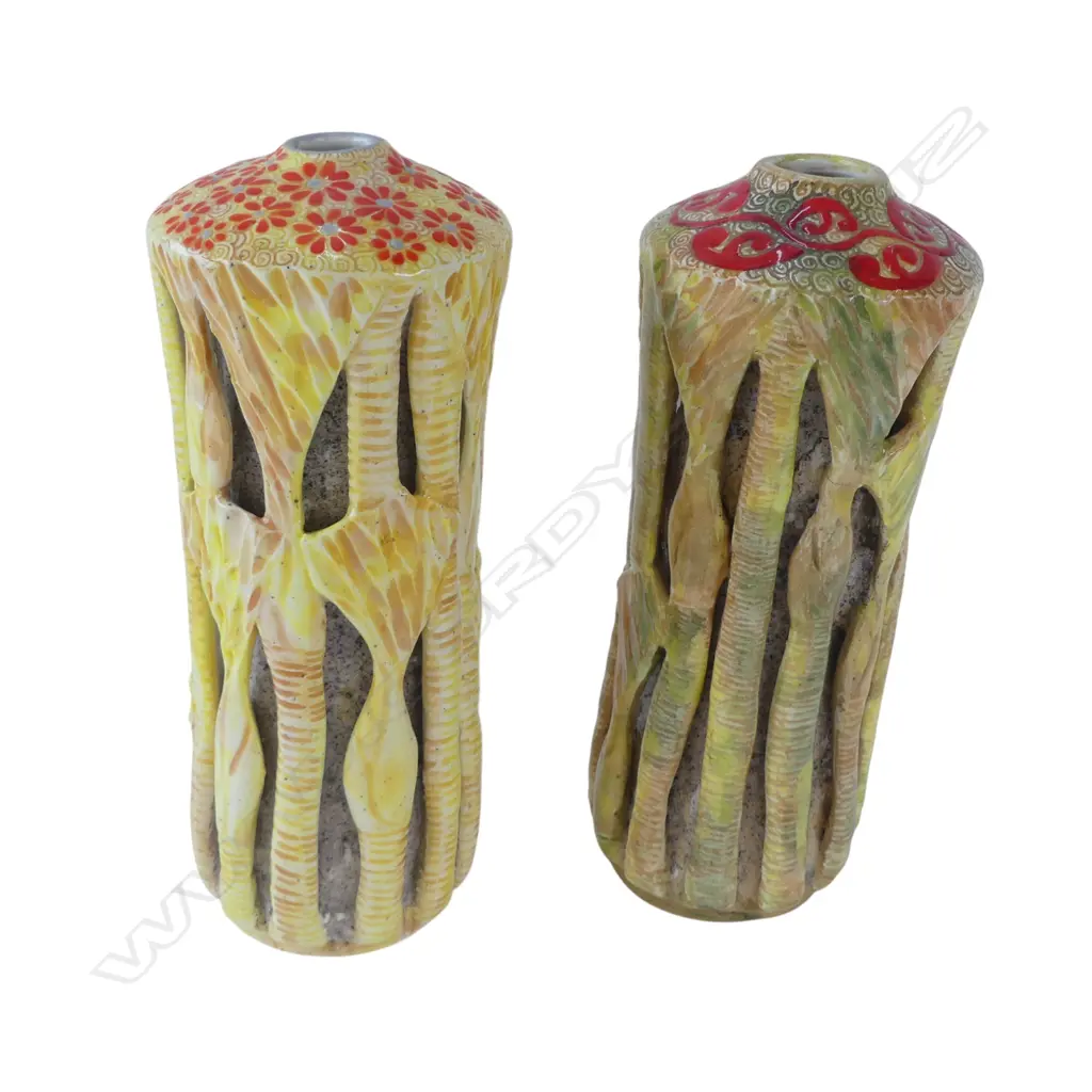 TWO KEUM SUN LEE NIKAU VASES, H.215mm Image 1++