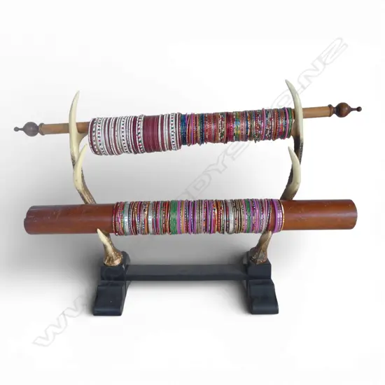 LGE COLLECTION COLOURFUL new old stock BANGLES ON DOUBLE ANTLER STAND