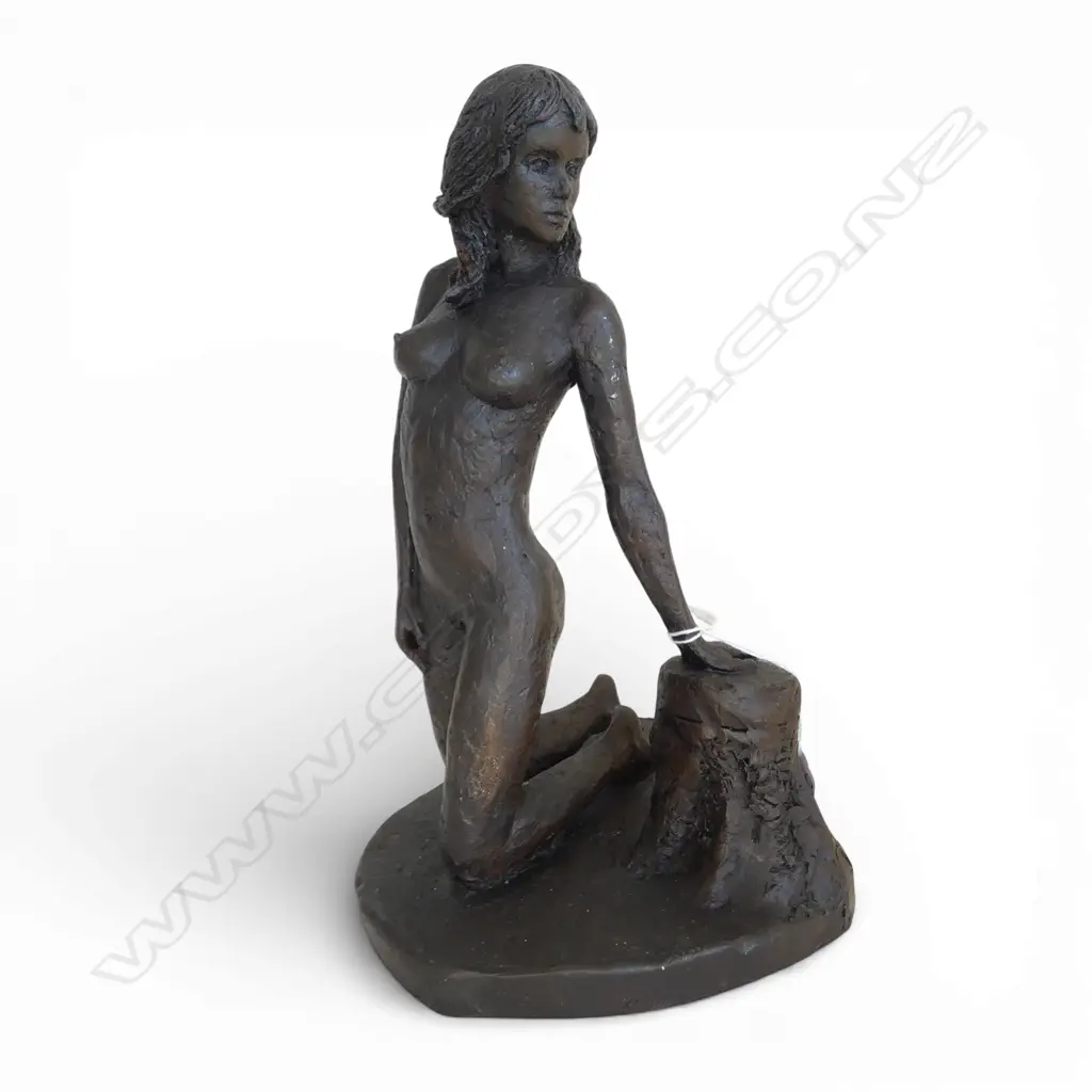BRONZED RESIN NUDE STATUETTE SIGNED C. GOULD H.265mm Image 1++