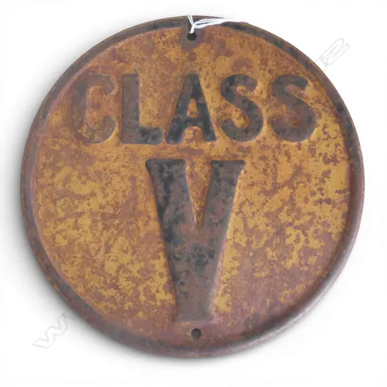OLD 'CLASS V' TRAIN CARRIAGE PLAQUE Dia.255mm