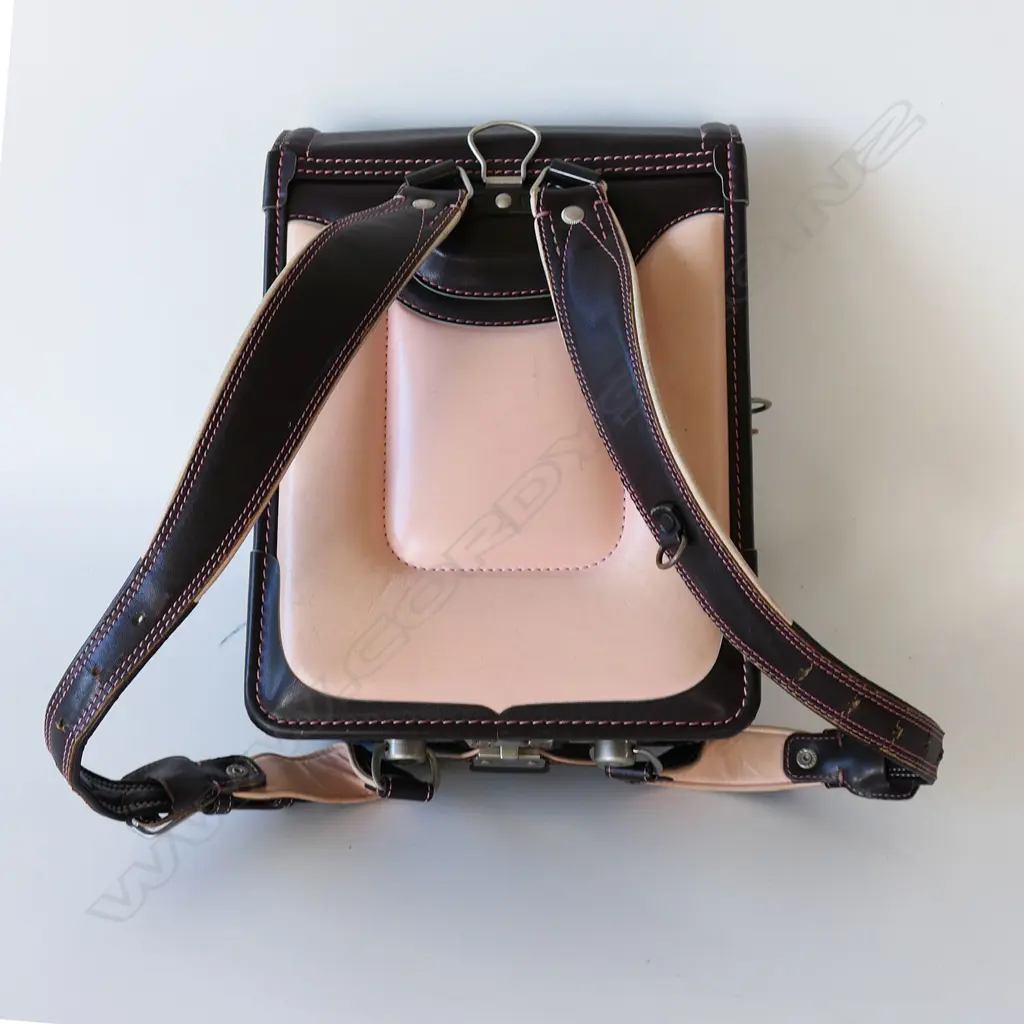 JAPANESE 'TSUCHIYA KABAN' DESIGNER LEATHER SCHOOL BAG, 250 x 150 x 350mm  Image 1++