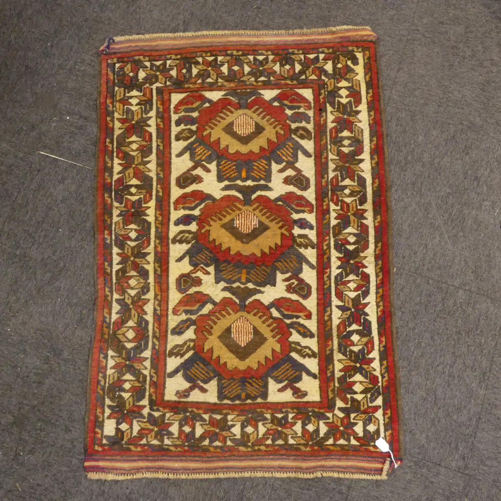 Kelim (mixed weave) tribal rug triple medallion 1325 x 910mm Image 1++