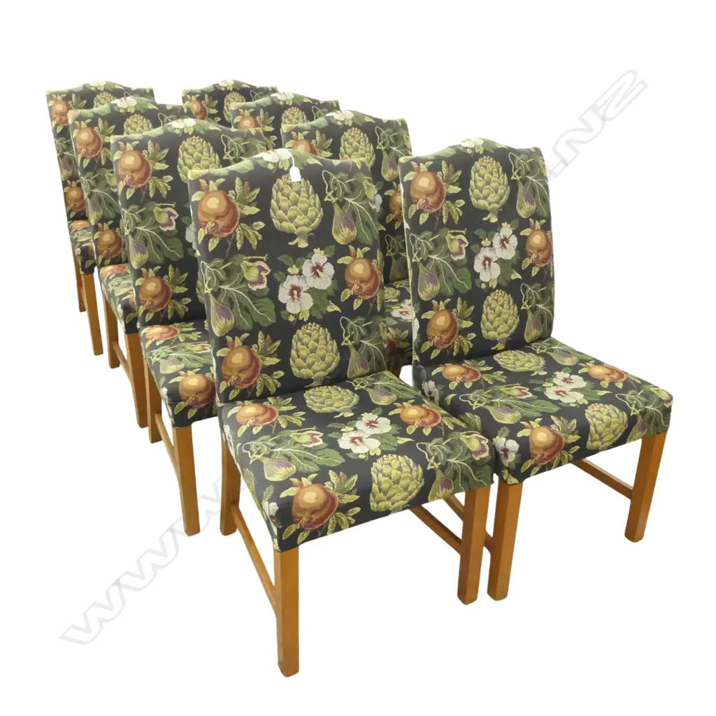 8 UPHOLSTERED DINING CHAIRS Image 1++