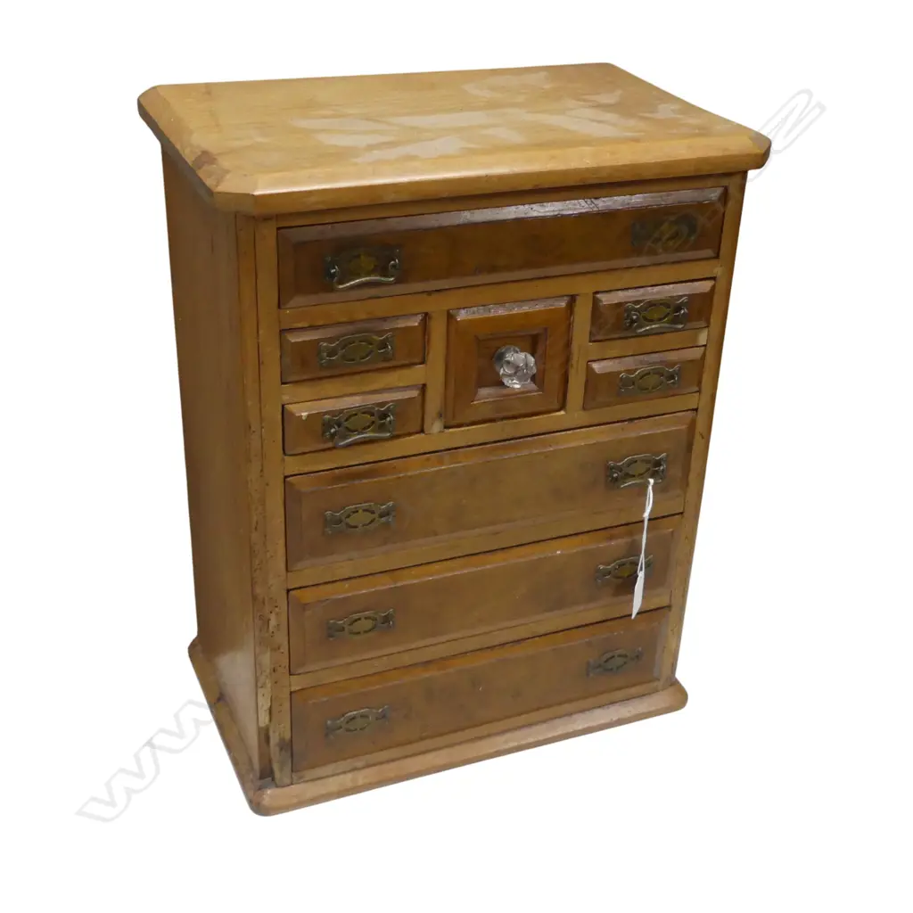 MOTTLED KAURI APPRENTICE CHEST 400x240x500mm some fualts Image 1++