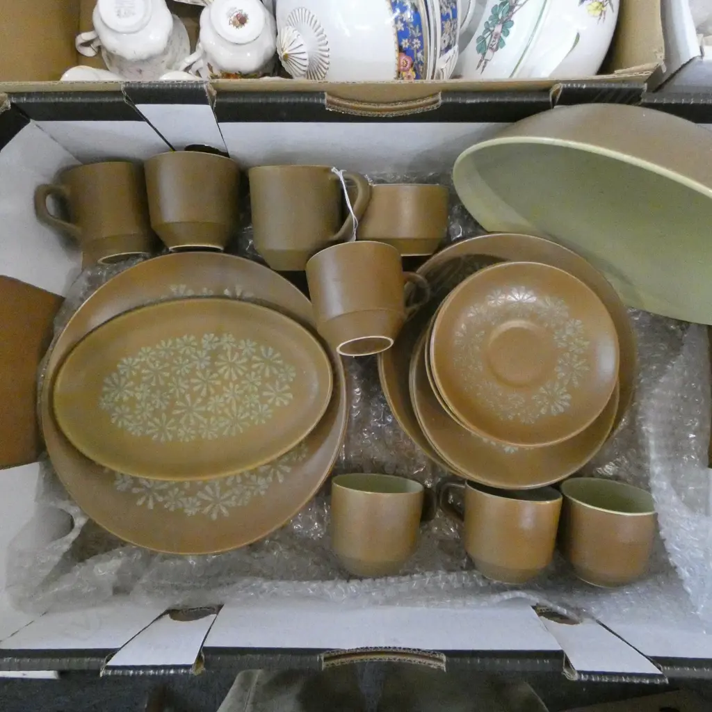 CROWN LYNN DOROTHY THORPE PALM SPRINGS PART DINNER SERVICE Image 1++