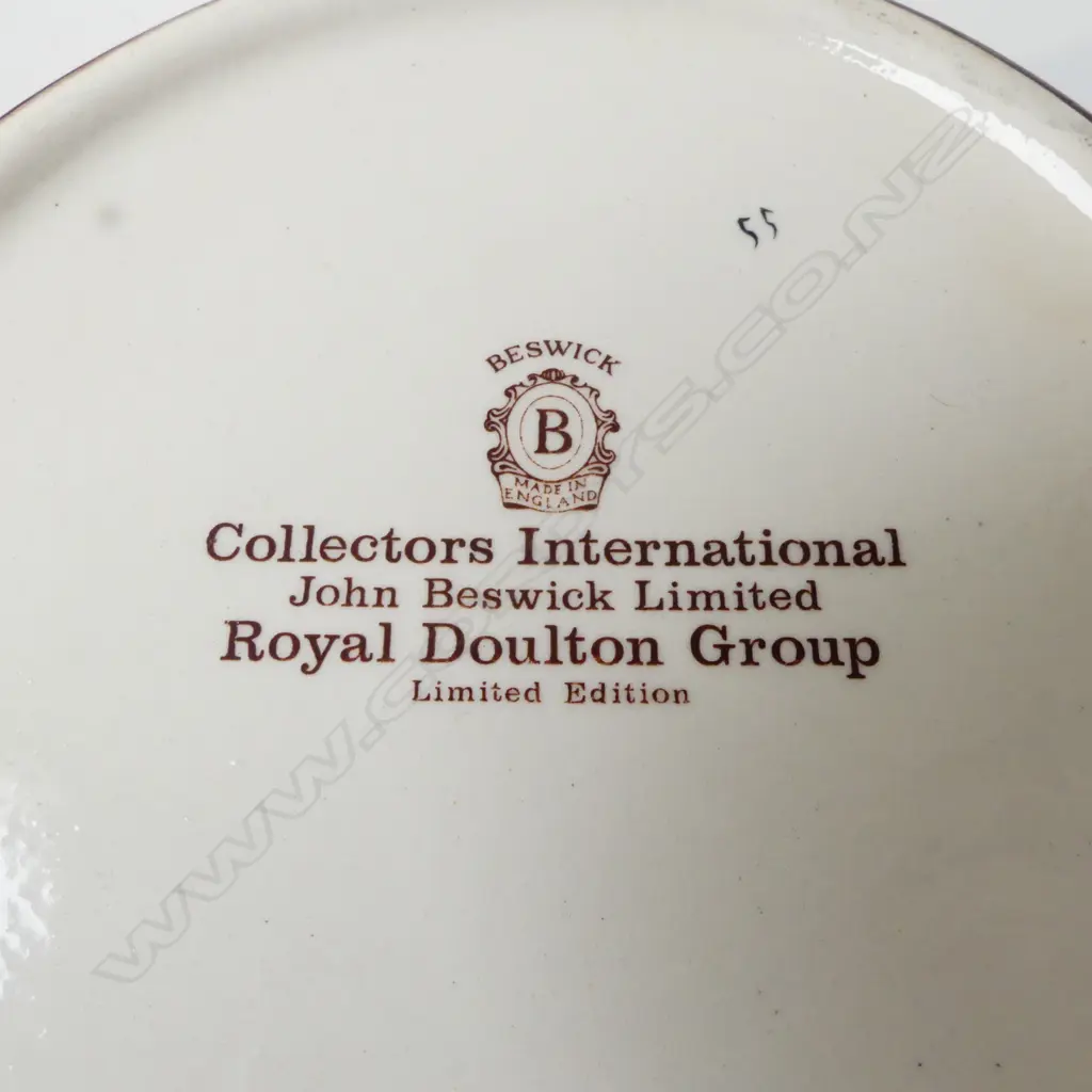 4 PCES CHINA; R. DOULTON LOVING CUP, FALSTAFF JUG, BESWICK MUG, BURLEIGH WARE 'OLD FEEDING TIME' JUG H.250mm Image 1++