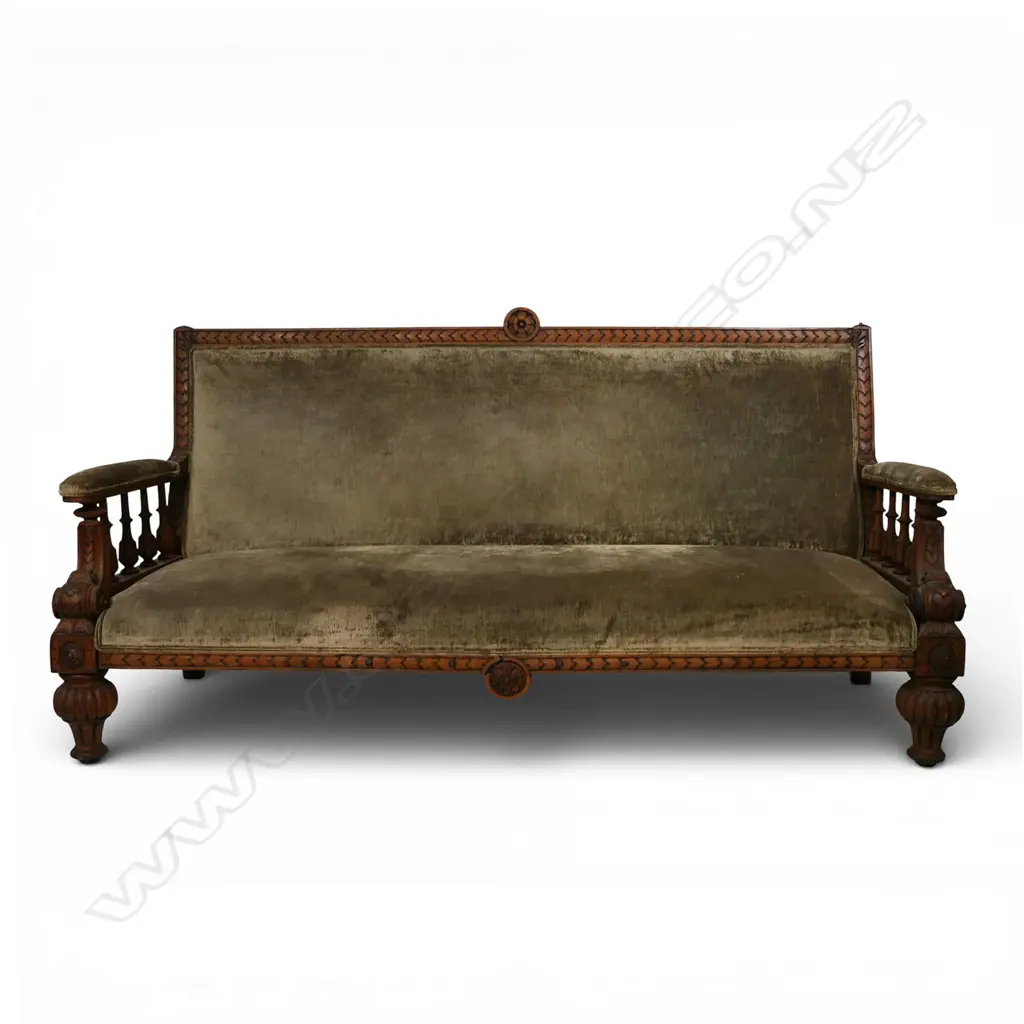 A 19thC upholstered oak settee, Image 1++