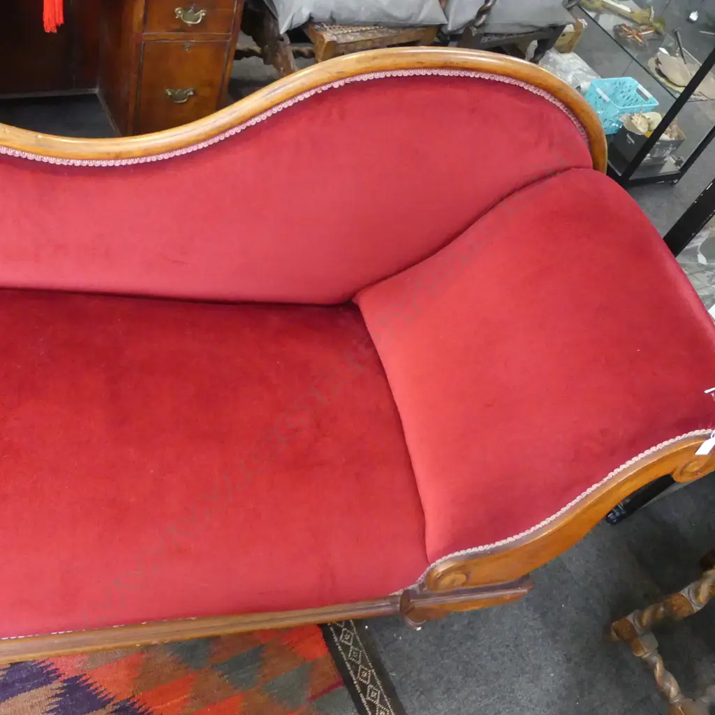 VICTORIAN RED UPHOLSTERED CHAISE LOUNGE L.2000mm approx. Image 1++