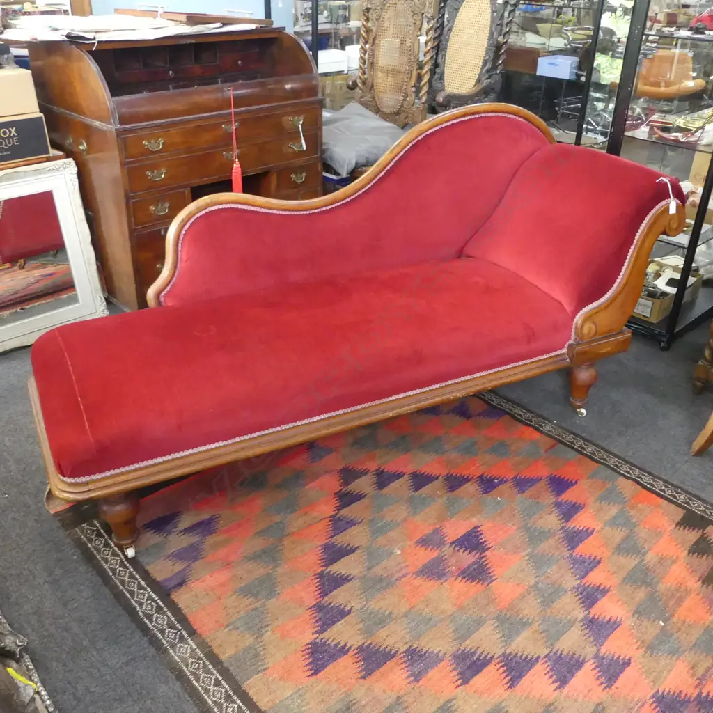 VICTORIAN RED UPHOLSTERED CHAISE LOUNGE L.2000mm approx. Image 1++