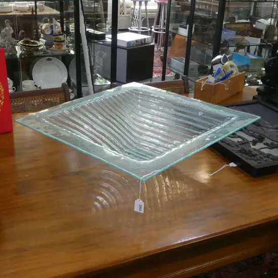 LG MOULDED GLASS BOWL 560x560mm