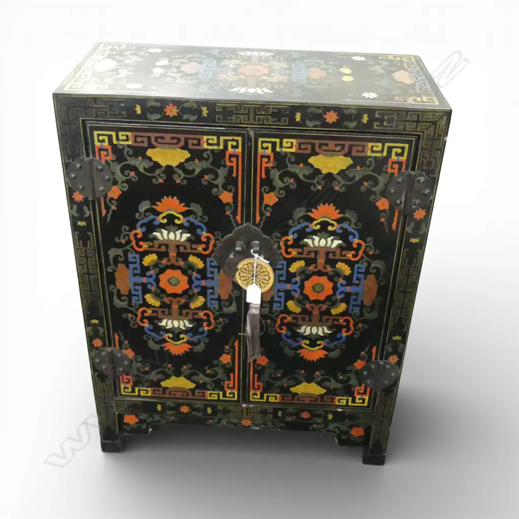CHINOISERIE CABINET w. PROVENANCE 595x285x770mm Image 1++