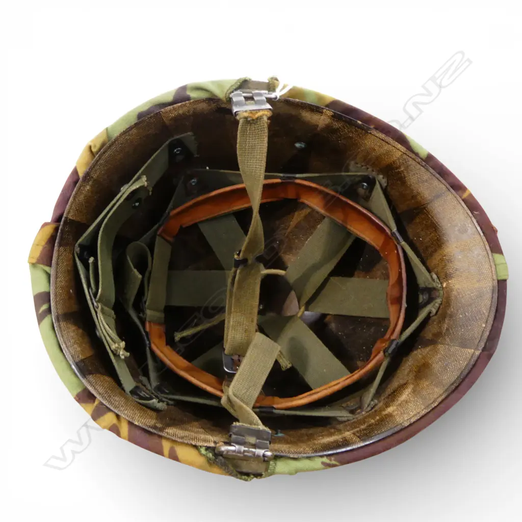 MILITARY HELMET w. CAMO FABRIC COVER Image 1++