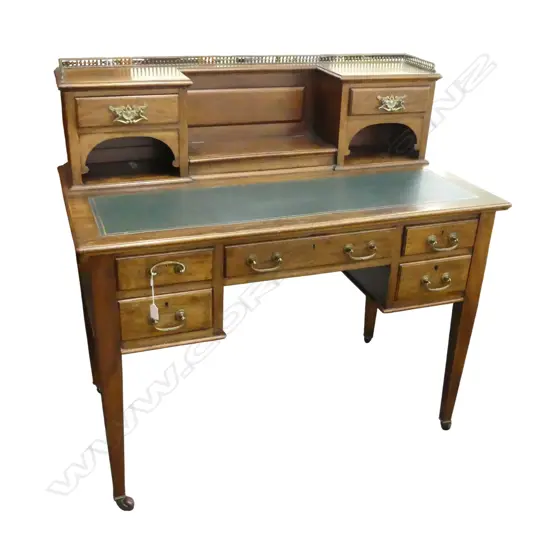 EDWARDIAN LEATHER INSET DESK 1070x600x1050mm