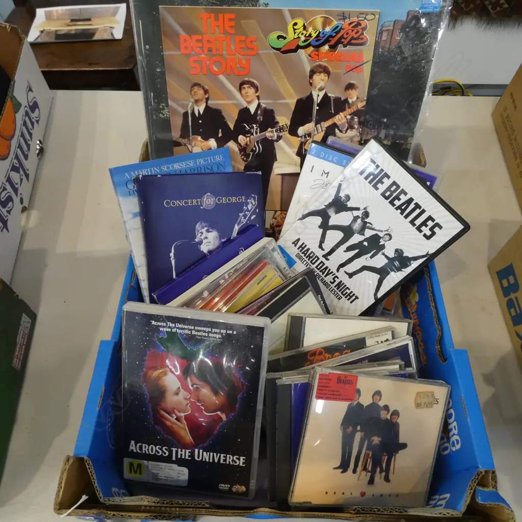 BEATLES COLLECTION; CDs, DVDs, RECORDS ETC Image 1++