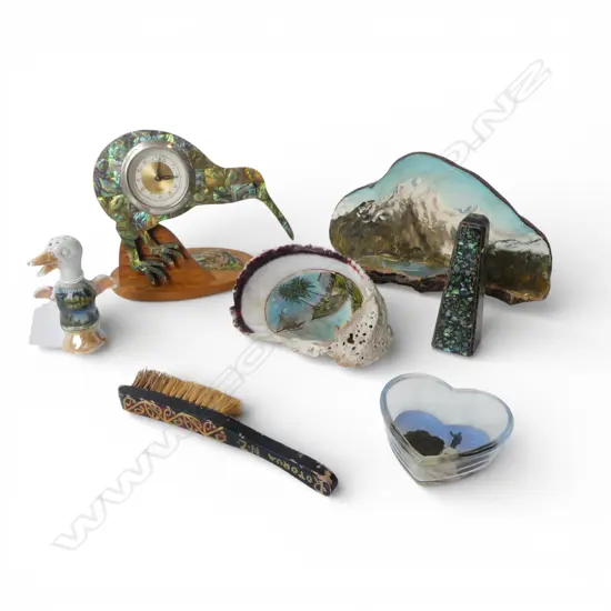 5 PCES KIWIANA; KIWI PAUA CLOCK ETC + HAND PAINTED SHELL & FUNGUS W.220mm