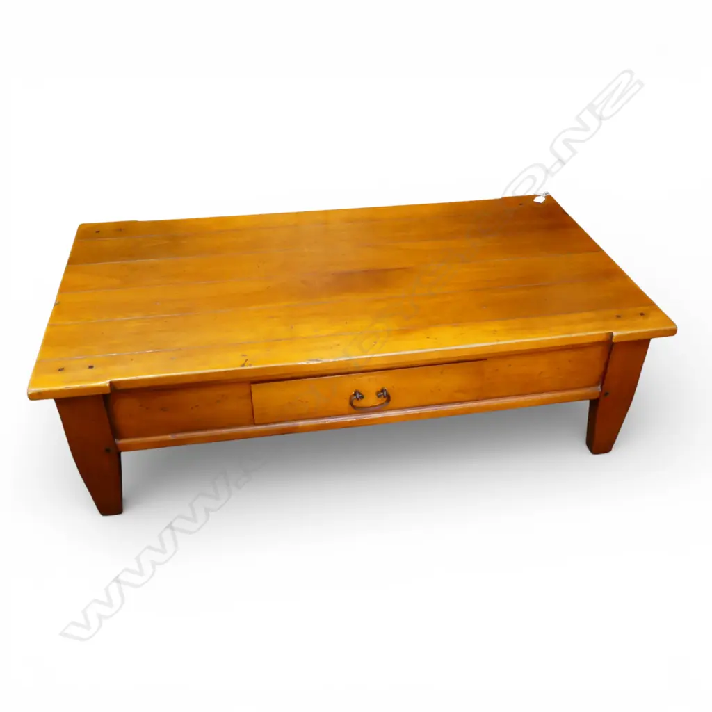 RIMU COFFEE TABLE w. 1. DRAWER 1320x720x390mm Image 1++
