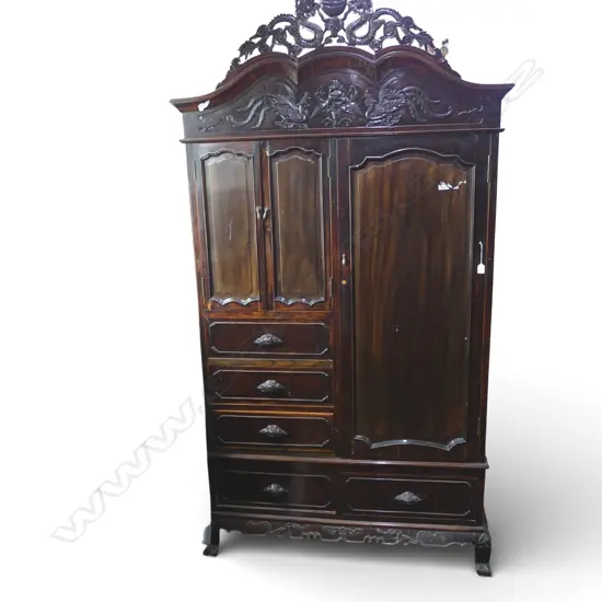 3 PCE CHINESE WARDROBE marked 1270x540x2420mm