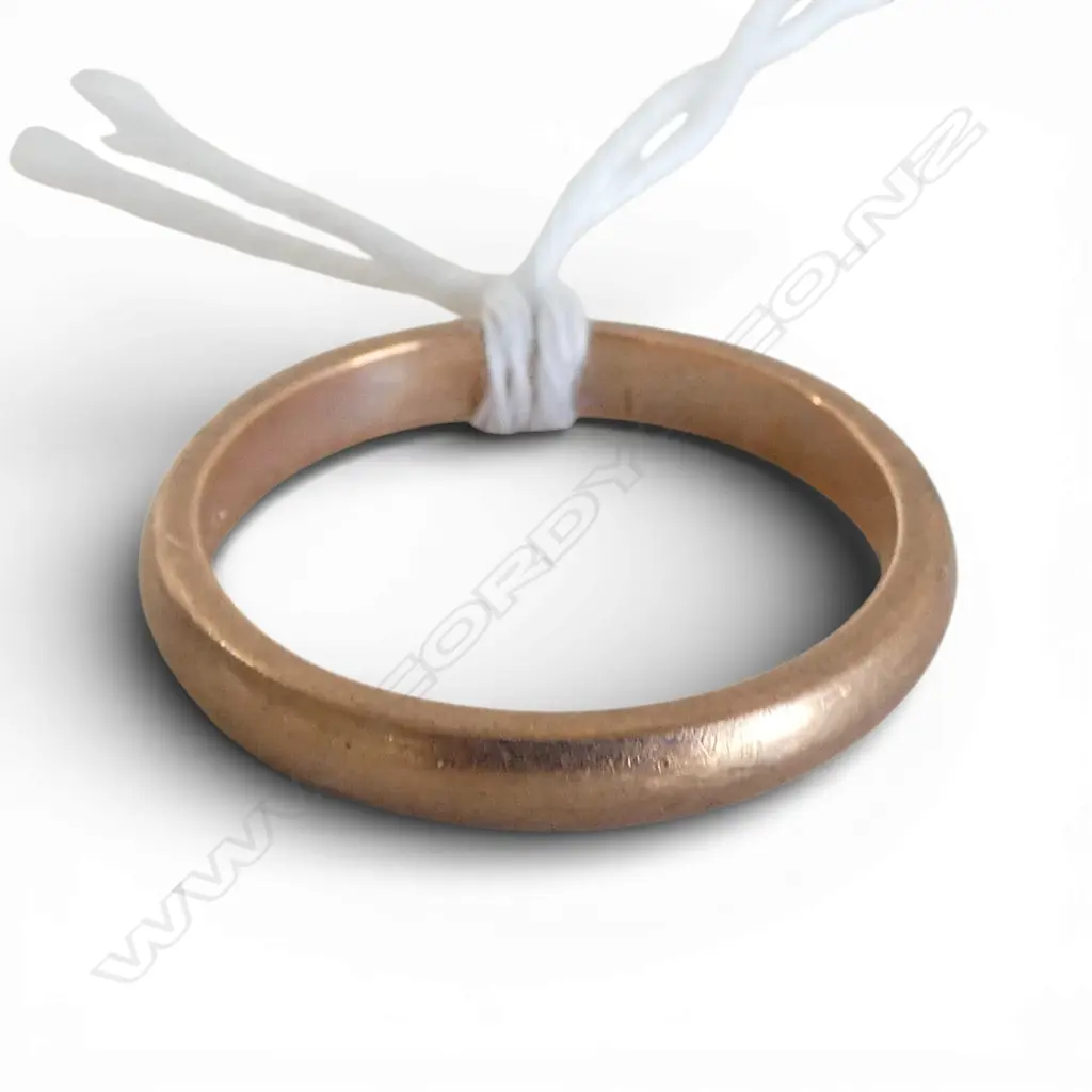 9ct ROSE GOLD PLAIN BAND RING half hoop style. 3.5gms SIZE R Image 1++