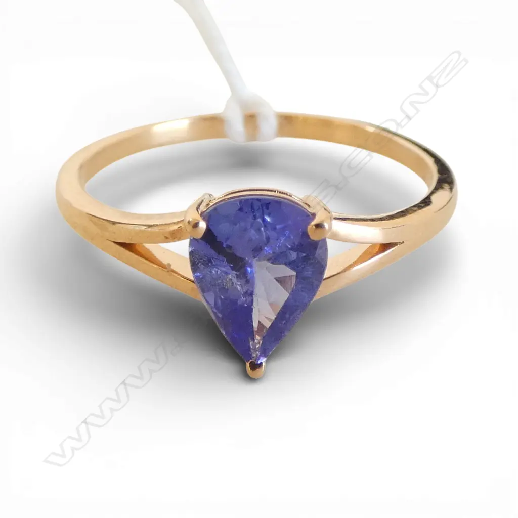 14ct TANZANITE RING SIZE P Image 1++