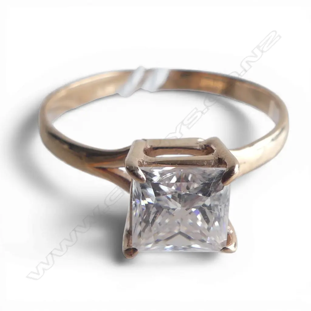 SILVER GILT 2ct MOISSANITE SOLITAIRE RING SIZE Q Image 1++