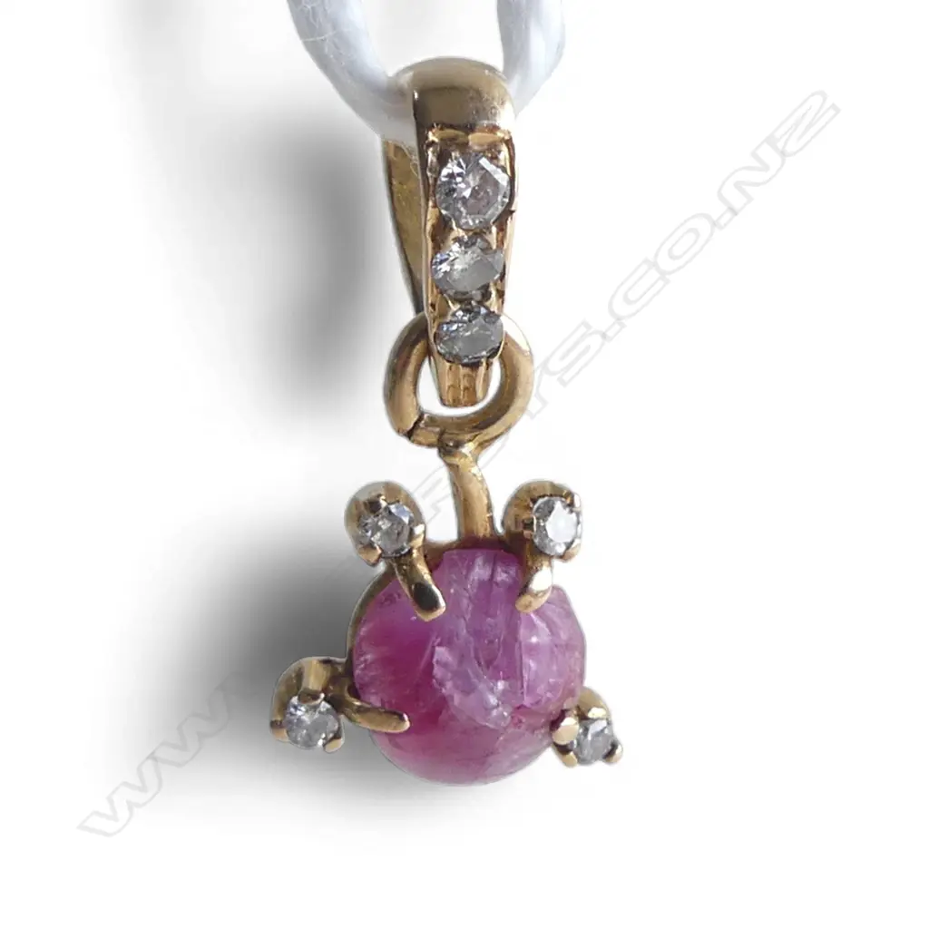 14ct DIAMOND & RUBY PENDANT FAULTS Image 1++