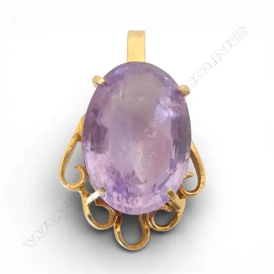 18CT YG AMETHYST PENDANT 8.58gms 32x20mm
