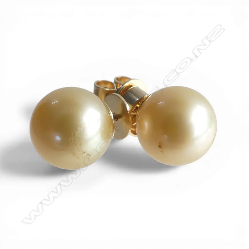 PR 18ct GOLD & 9.2mm GOLDEN SOUTH SEA PEARL EARRINGS Image 1++