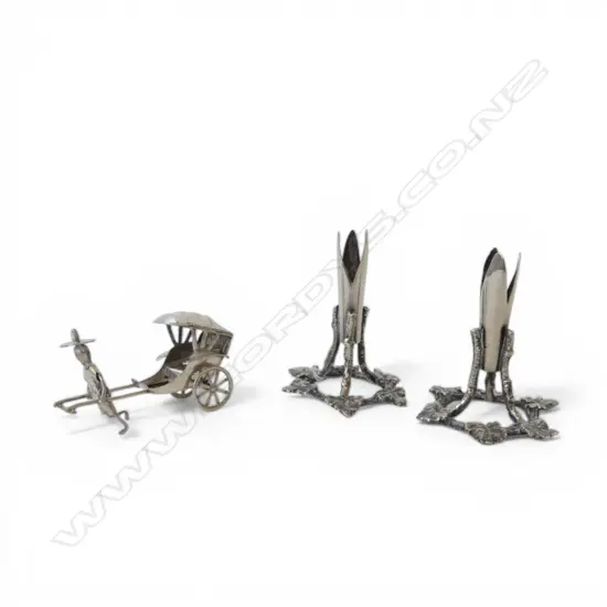 ASIAN SILVER RICKSHAW FIGURINE, 21.74gm & 2 SML CANDLESTICKS