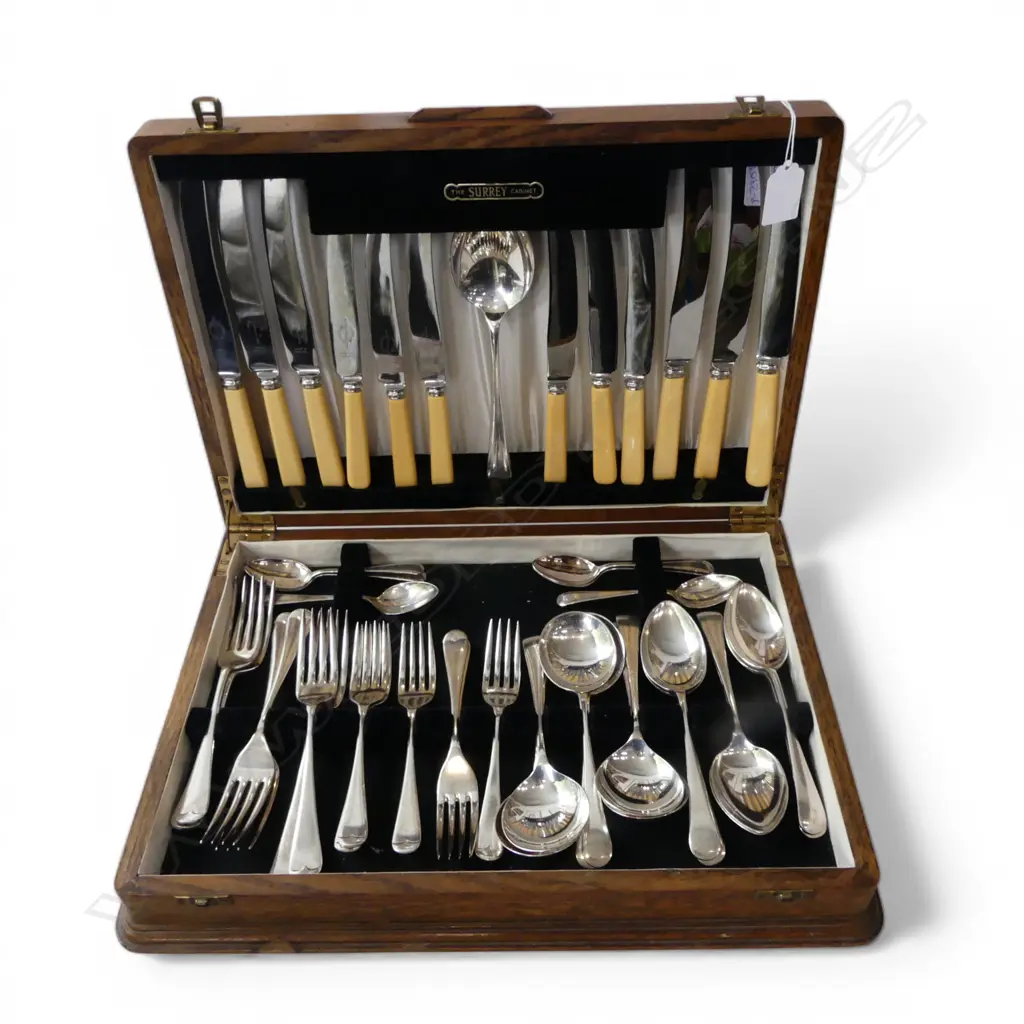 THE SURREY CABINET CANTEEN OF SHEFFIELD PLATE CUTLERY  Image 1++