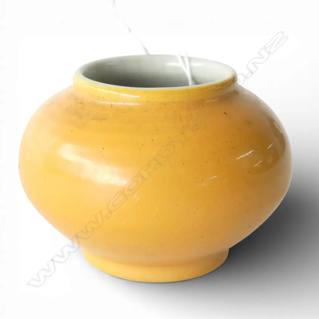 ORIENTAL VASE, YELLOW GLAZE H.50mm Image 1++