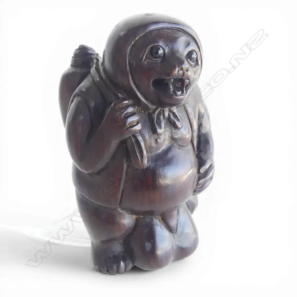 JAPANESE CARVED WOOD NETSUKE OF MALE TANUKI, SIGNED, H.50mm Image 1++