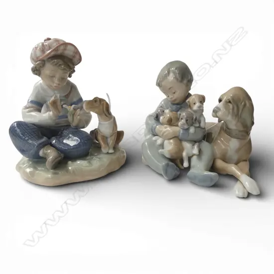 TWO LLADRO FIGURINES 'I HOPE SHE DOES' AND 'NEW PLAYMATES' 150mm (H)