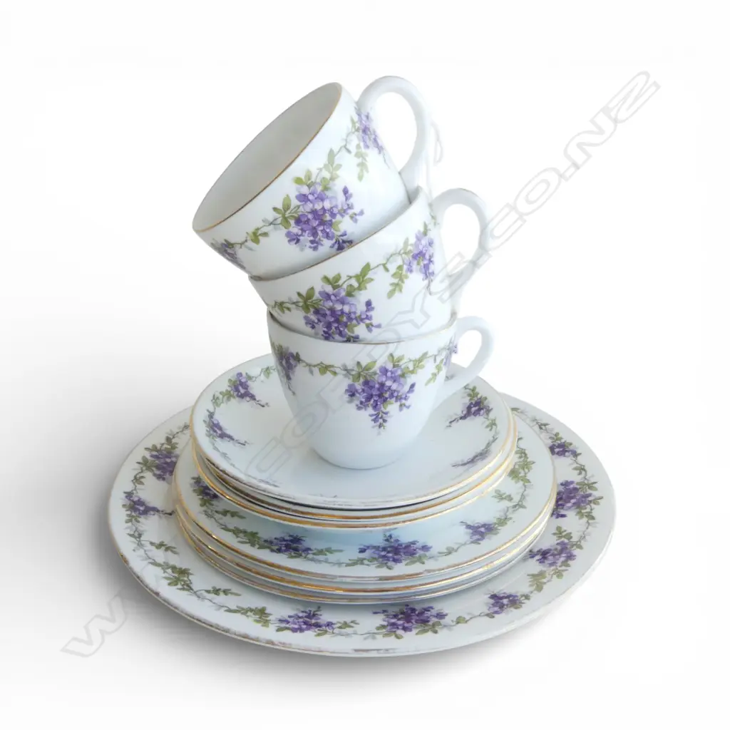 SHELLEY FLORAL PAT. 3 TRIOS + PLATE Image 1++